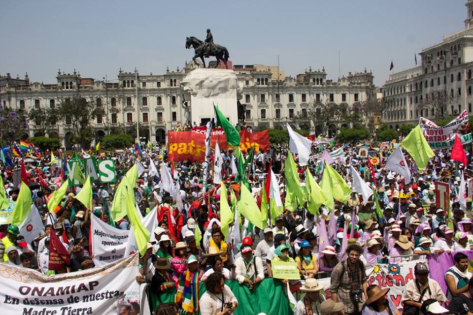 FUE MULTITUDINARIO